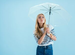 vrouw met paraplu